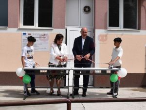 С роботи и научни експерименти откриха нов STEM център в Поморие