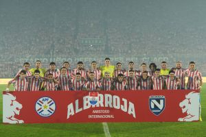 ¡Incendian el cielo! Paraguay protagoniza la despedida más espectacular rumbo al Mundial