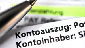 Jeder vierte Bankkunde zahlt über 100 Euro fürs Girokonto