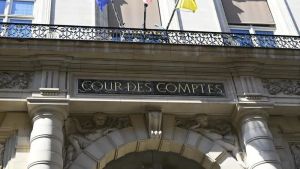 « J’ai l’impression de ne jamais vraiment intégrer les équipes » : les contractuels toujours plus nombreux, la CGT dénonce une « précarisation » des agents