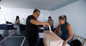 El voto de los viejitos también vale oro