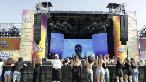 La musica accende il parco di San Giuliano: ecco la voce dei fan al 105 Summer Festival