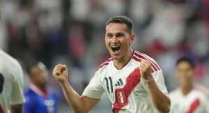 El goleador de la era Manezes que nació a 500 km de la frontera con Tumbes y hoy paga su llamado con una efectividad de 100%