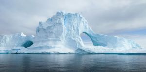 La poussière d’étoiles piégée dans la glace antarctique révèle des dizaines de milliers d’années de l’histoire du Système solaire