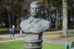 «Академик в полушубке»: в Череповце установят гигантский памятник Сталину и Бардину