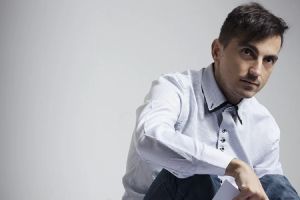 Αντώνης Τουμανίδης: «Τα παραμύθια του Άντερσεν γίνονται ο χάρτης του δολοφόνου»