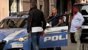 Rissa in corso Garibaldi, il titolare del b&b: «Mi hanno preso a bottigliate»/