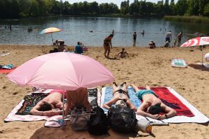 Und tschüss! Politische First-Class-Sommerpause lähmt Deutschland