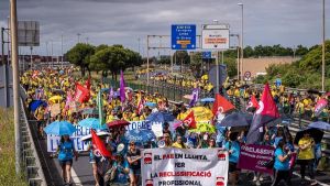 Las protestas de la huelga docente del martes coincidiendo con la visita del Papa empezarán a partir de las 9 para no entorpecer las PAU