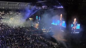 L’urlo di Eros Ramazzotti ai 21 mila del Bluenergy stadium: «Mandi Udin, vi voglio bene»