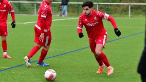SG Weilheim/Gurtweil führt früh, bringt aber die Heimserie des FC Hauingen nicht in Gefahr
