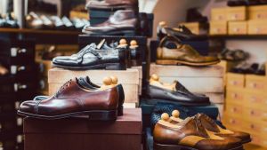 Manual para tirar unos zapatos en Ibiza