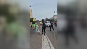 Contra la violencia más escuelas