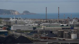 Los motivos tras el ERE planteado por Asturiana de Zinc: un relevo generacional y las políticas de ahorro de la multinacional Glencore