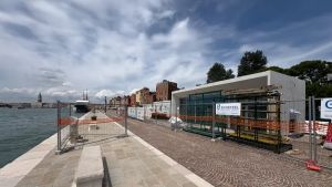 Yacht di lusso a Venezia, infopoint in Riva Sette Martiri