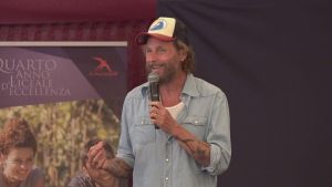 Jovanotti sul palco del YouTopic: musica con Oida, Caccamo e Amara