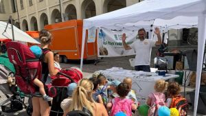 Ivrea, raccolti tre metri cubi di abiti usati da Scs
