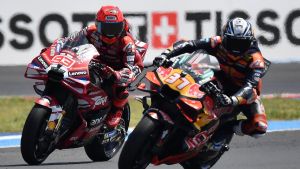 MMarquez vince ancora e fa 100 in carriera, Aprilia fuori alla prima curva