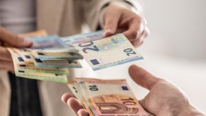 Bürgergeld und Schwarzarbeit: Warum viele Betrüger nie auffliegen