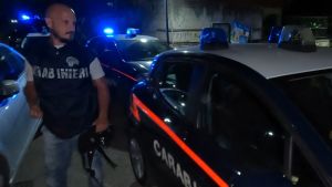 Minacce e violenze verso ex pentito, inchiesta della Dda: quattro arresti a Maddaloni