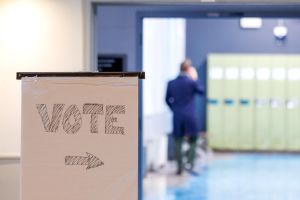 Cessons de tenir notre démocratie pour acquise