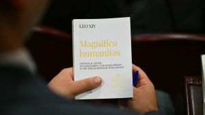 Pave Leos rundskrivelse om kunstig intelligens skaber debat. Vil den gøre en forskel?
