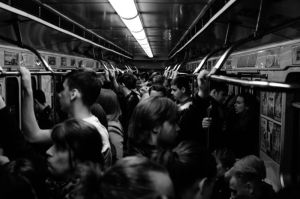 El capitalismo ha demostrado una enorme capacidad para convertir problemas colectivos en responsabilidades individuales