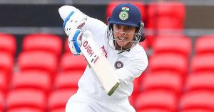 Smriti Mandhana Opens Up About Getting Her Period Mid-Test. Could She Leave the Field?