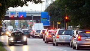 Traffico e sempre più camion nelle strade di Padova: «Serve un piano della viabilità»