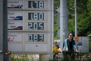 Oil prices surge amid Israel-Iran escalation, tech stocks dive