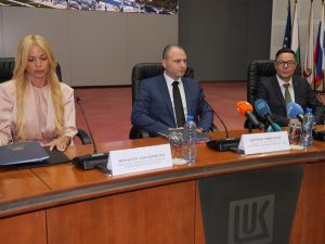 Няма да има съкращения в 