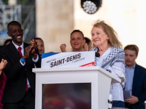 Et soudain apparut (sainte) Annie Ernaux…