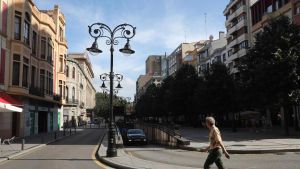 El joven que agredió a camareras de Gijón en la plaza de Europa, detenido por decimotercera vez en menos de dos semanas por quebrantar una orden de alejamiento