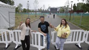 Fichar dos veces al día para ver a Alejandro Sanz en primera fila: el cantante causa furor y obliga a un cambio de protocolo para su concierto en Gijón