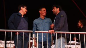 Y mientras Pedro Sánchez en el Primavera Sound