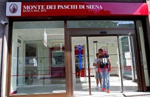 Intesa mueve ficha en la reordenación bancaria italiana