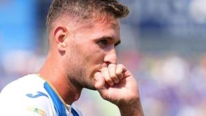 La reforma atrás empieza por Jorge Sáenz: las claves de la operación y los planes del Sporting para renovar la defensa