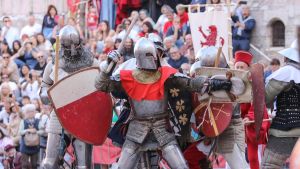Emozioni a Perugia 1416 con la Sassaiola, vince la Parte di Sotto