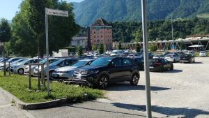 Automobilisti distratti a Feltre, rimosse 16 auto per Telva Trail e Giro