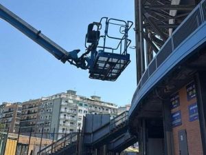 Stadio Maradona, cominciati i lavori per la riapertura del terzo anello. Parla Cosenza: «Avanti a prescindere da De Laurentiis»