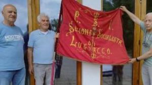 Lugnacco, quel voto che fece storia e la bandiera socialista murata
