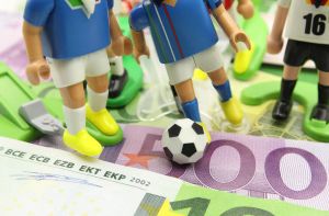 Fußball-Fans werden zur WM-Kasse gebeten