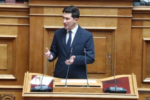 «Καρφιά»