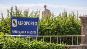 Moretti: «Aziende o concerti? Va deciso adesso il futuro dell’aeroporto di Gorizia»
