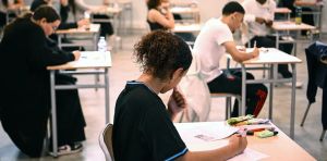 Les pétitions contre les épreuves de bac, symptômes d’un malaise lycéen ?