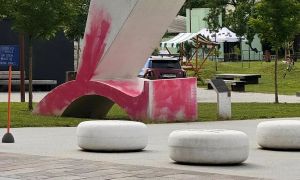 Zagovornik načela enakosti obsoja vandalizem: V družbi je še vedno prisotna nestrpnost