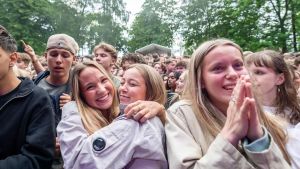 Kæm­pe­fest i Lun­den: Gå på op­da­gel­se i mas­ser af fotos fra Sum­mer Vibes