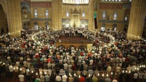 Beş vakit namaz için özel çalışmalar yapmak gerekir