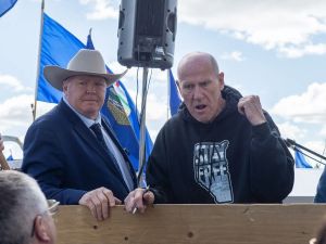 Braid: Premier Smith's quiet battle against separatist takeover of UCP heats up History shows most times voters don’t eject conservative premiers - the party does