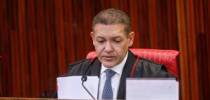 Censura à pesquisa AtlasIntel confirma partidarização do comando do TSE